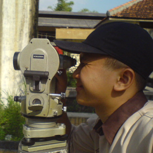 Ronnawan Juniatmoko, S.Pd, M.Si