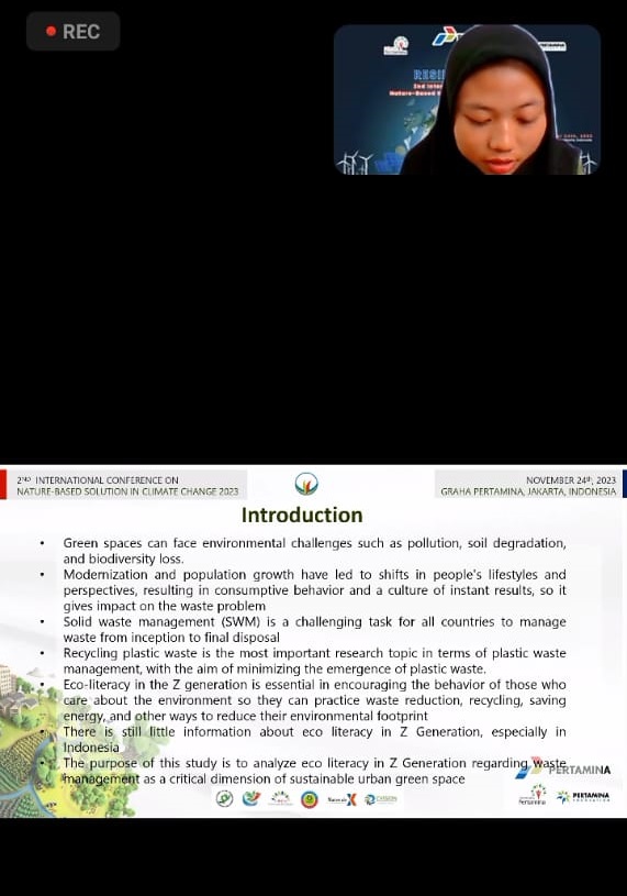 Perwakilan Mahasiswa dan Dosen Program Studi Ilmu Lingkungan Pada 2nd International Conference on Nature-Based Solution in Climate Change (RESILIENCE)