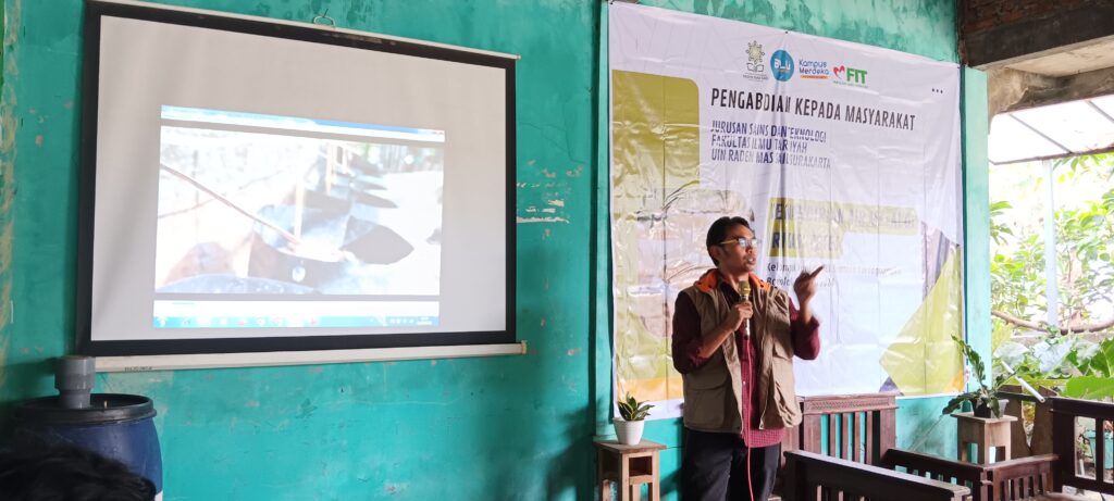 Kolaborasi Program Studi Ilmu Lingkungan dan Program Studi Bioteknologi dalam Pengabdian Kepada Masyarakat Tahun 2024