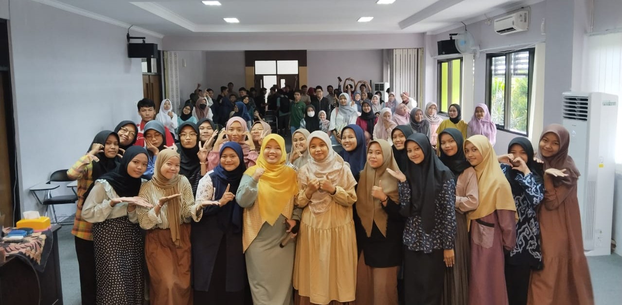 Kuliah Umum Industri halal: “Pengembangan Industri Halal Dalam Menyongsong Indonesia Wajib Halal 2024”